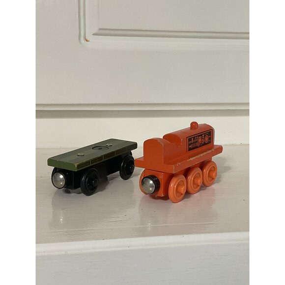 Thomas & Friends Terence Wooden Railway Train and Flatbed - Picture 2 of 5